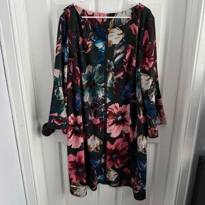 Gabby Skye Floral Boho Style Dress Sz 22W